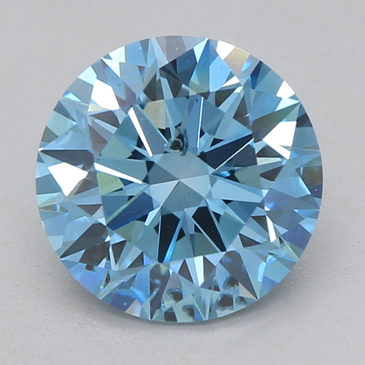 Laboratoriedyrket diamant 1,53 ct, rund, blå, SI2