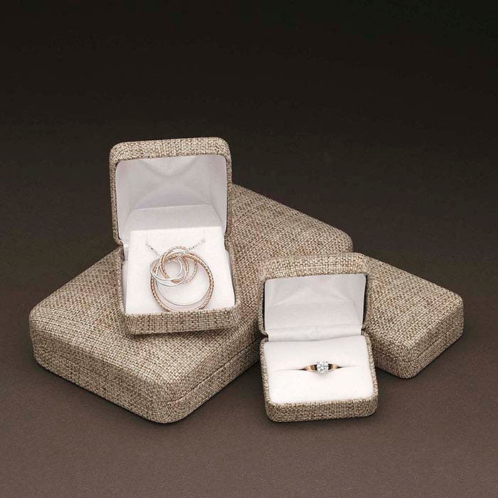 Подарочная коробка для кулона или серьги из мешковины