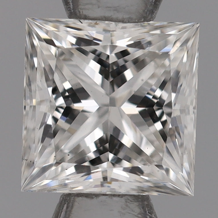 Laboratorijoje užaugintas deimantas 0,49 ct, princesės formos, F, VS2