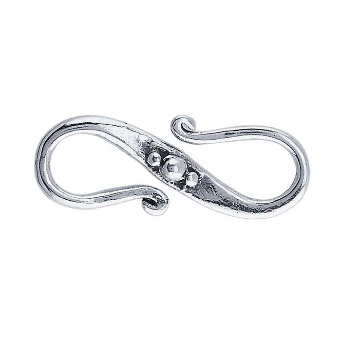 Sidabro karoliukais puoštas S formos užsegimas