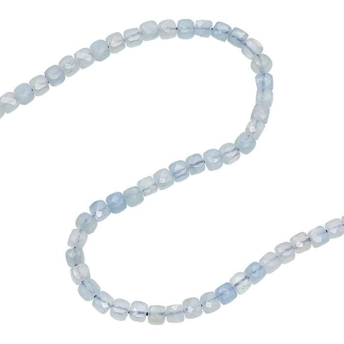 Filo di perle a cubo sfaccettato 4 mm in acquamarina