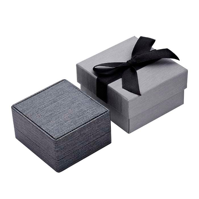 सिल्वर नाइट मेटालिक प्रीमियम रिबन पेंडेंट गिफ्ट बॉक्स