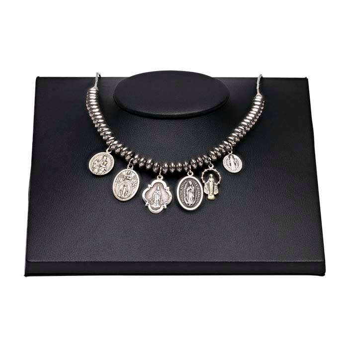 عرض تمثال قلادة بموقفين من الجلد الصناعي الأسود، 165.1 مم