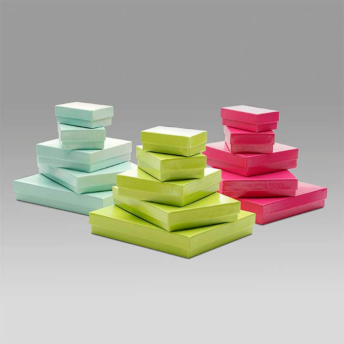 Boîte cadeau brillante en papier fuchsia de 133,35 mm x 95,25 mm x 22,22 mm