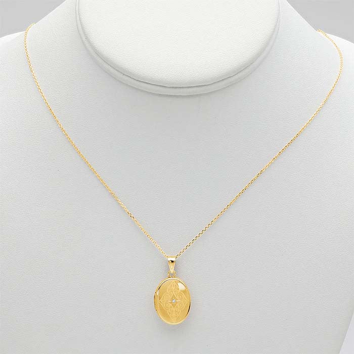 14K पीला सोना हीरे से सजा अंडाकार लॉकेट हार