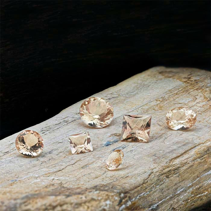 American Mined™ Oregon Schiller Sunstone™ Round Faceted Gemstone