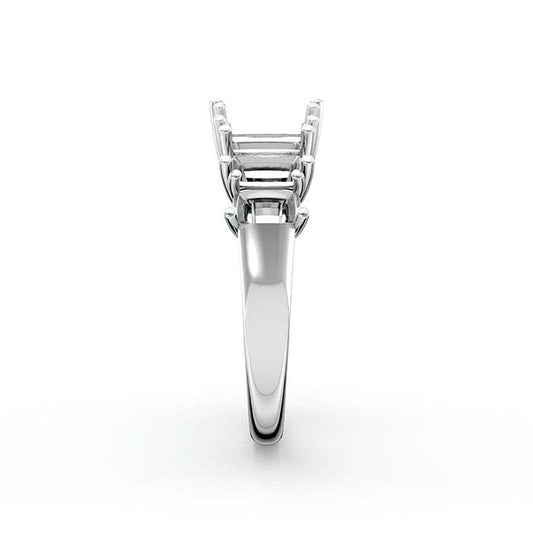 Montagem de Anel com Sete Pedras Corte Esmeralda em Ouro Branco 18K