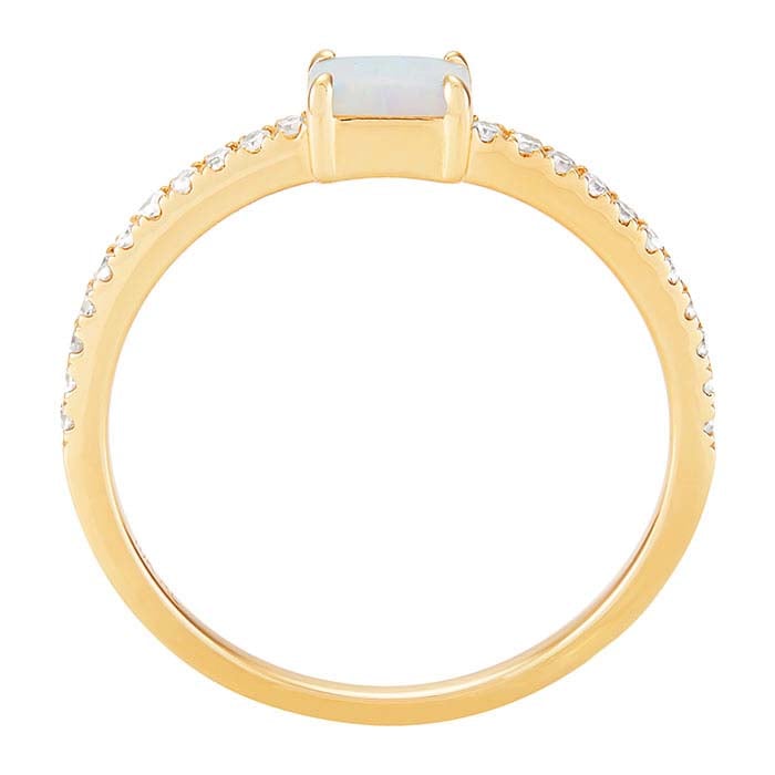 Im Labor gezüchteter Ring aus Gelbgold mit Opal- und Diamantbesatz